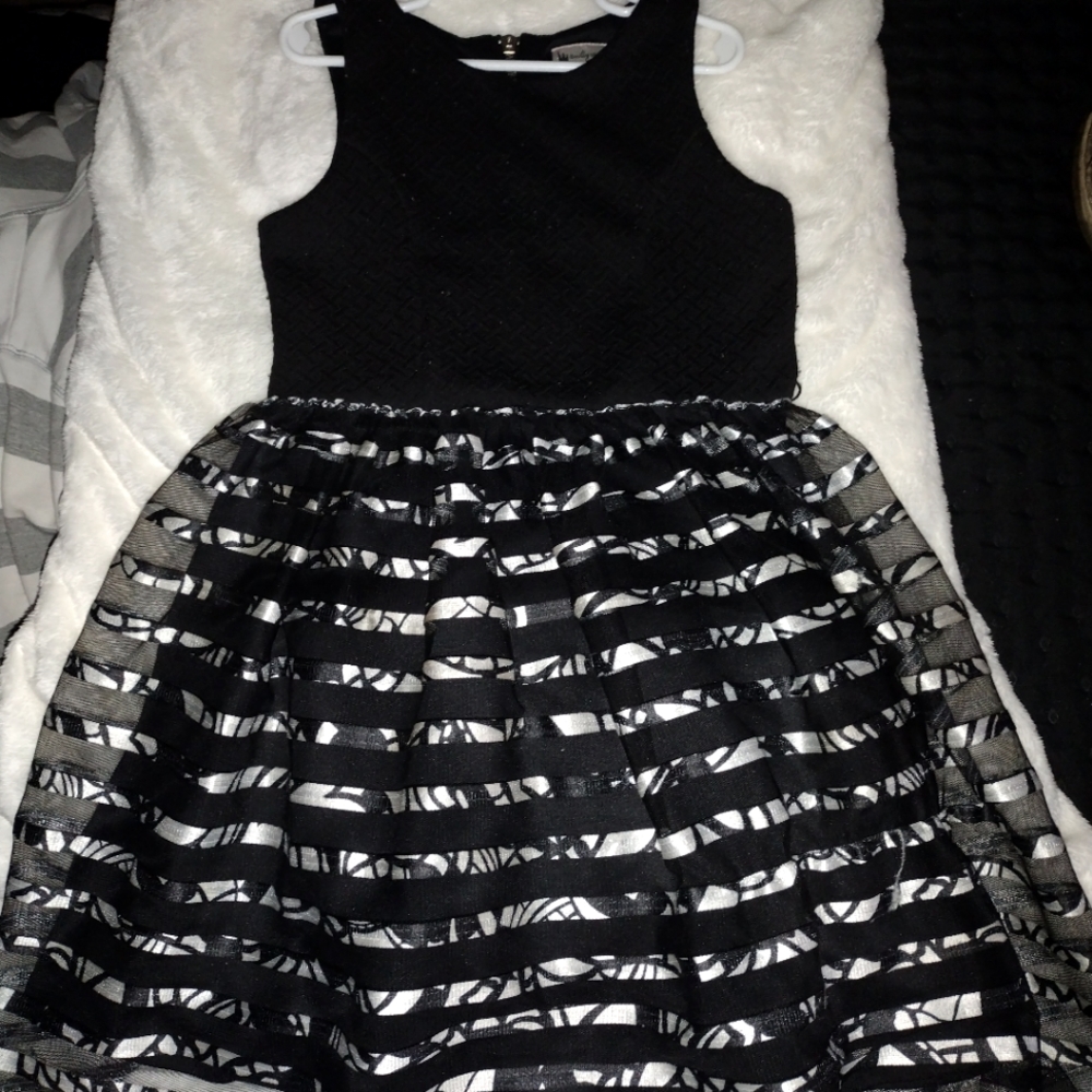 Girl's formal dress
